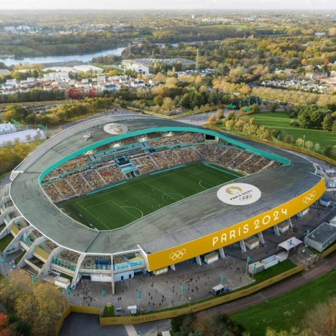 Appart'Terrasse - 20Mn Stade U Arena - Champs Elysees - Rer A Мезон-Лафит Экстерьер фото